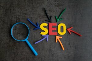 colorful arrows pointing to the word seo
